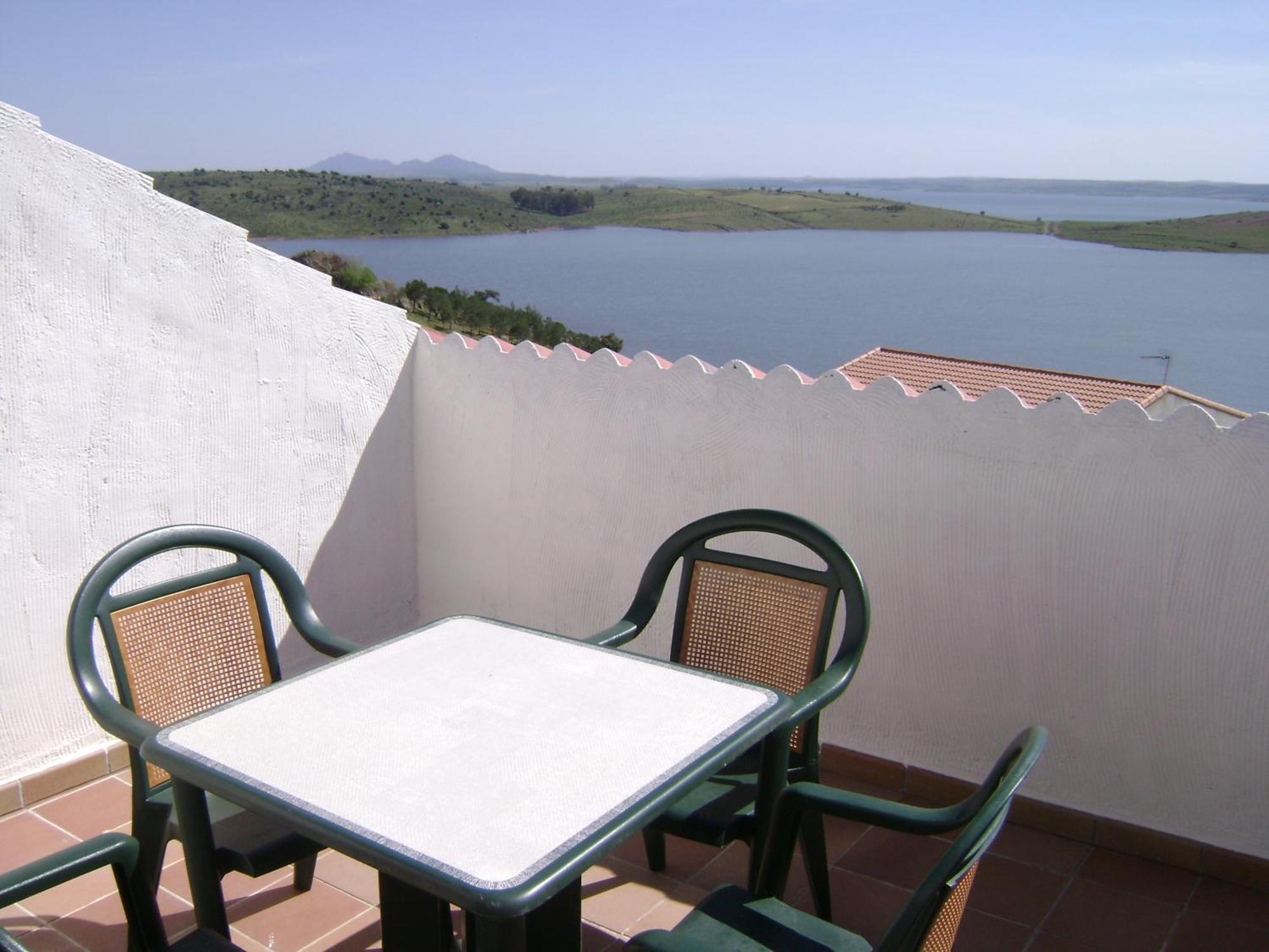 Apartamentos Trinidad Alange Exterior photo